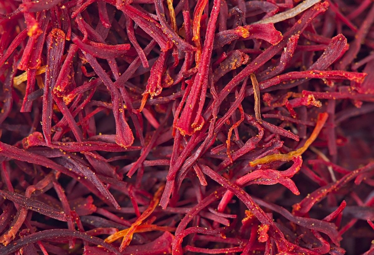 Turmeric vs saffron