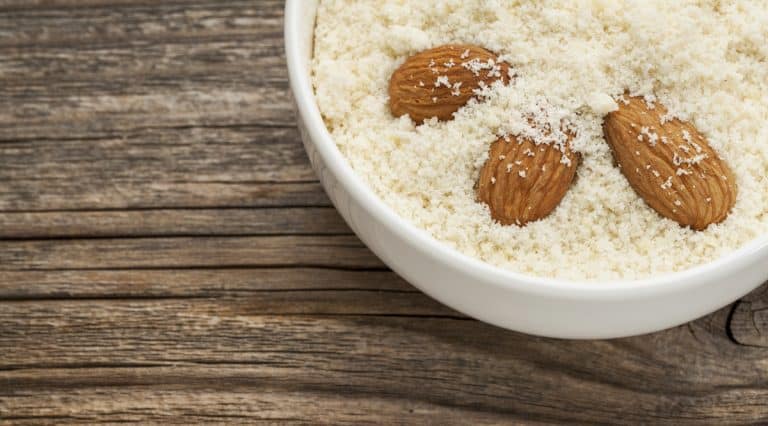 coconut flour vs almond flour