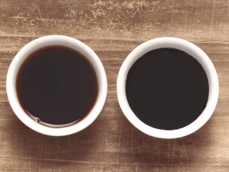 Light soy sauce vs dark soy sauce