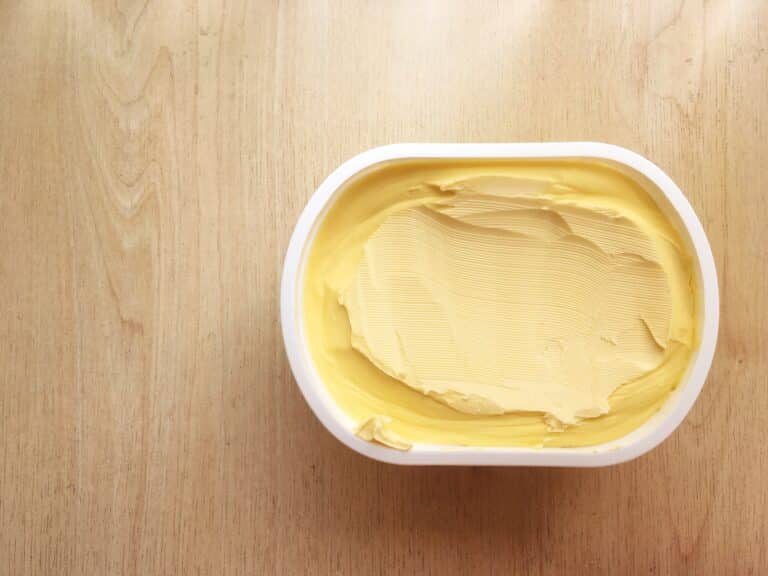 Margarine Vs. Olive Oil