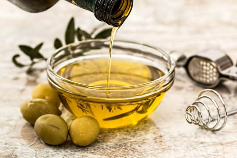 Walnut oil vs. olive oil
