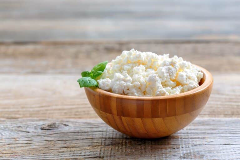 Cottage Cheese Vs. Cream Cheese